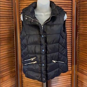 Black puffer vest